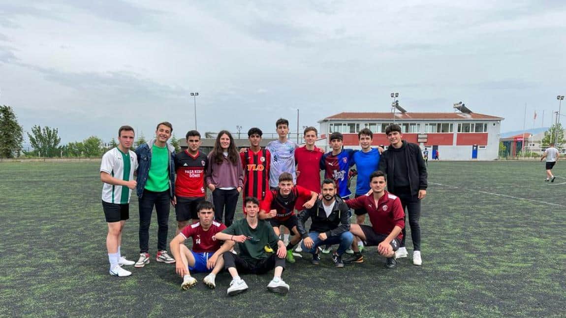 Yeniceköy 19 mayıs anadolu lisesi futbol turnuvası